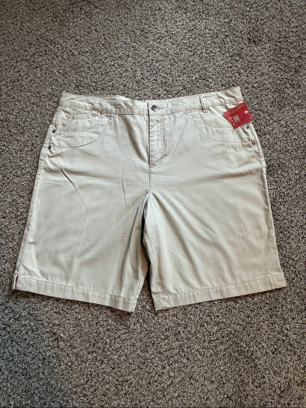 🏈 NWT Faded Glory Shorts